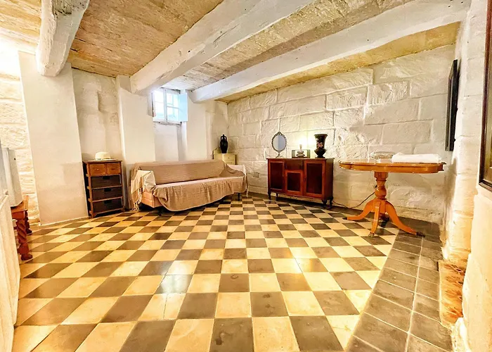 House Of Pomegranates By Holi